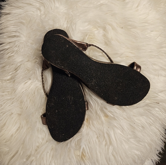 Pierre Dumas Slide on Sandals - Picture 4 of 5